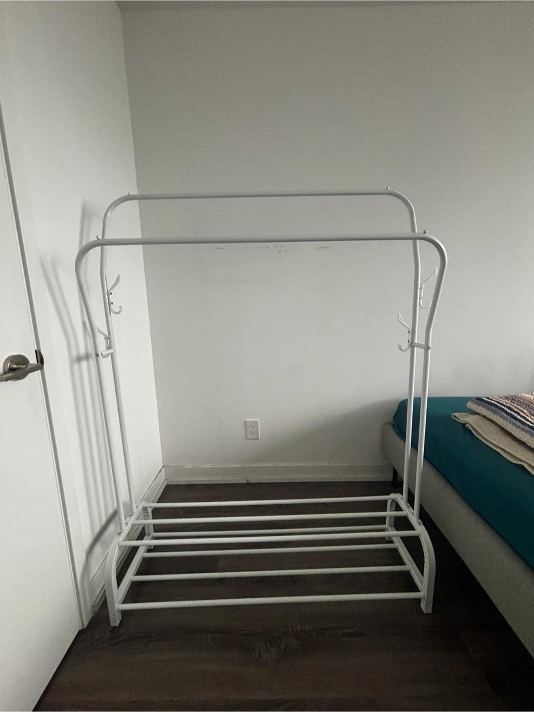 White Metal Garment Rack with Shoe Shelf - photo 2