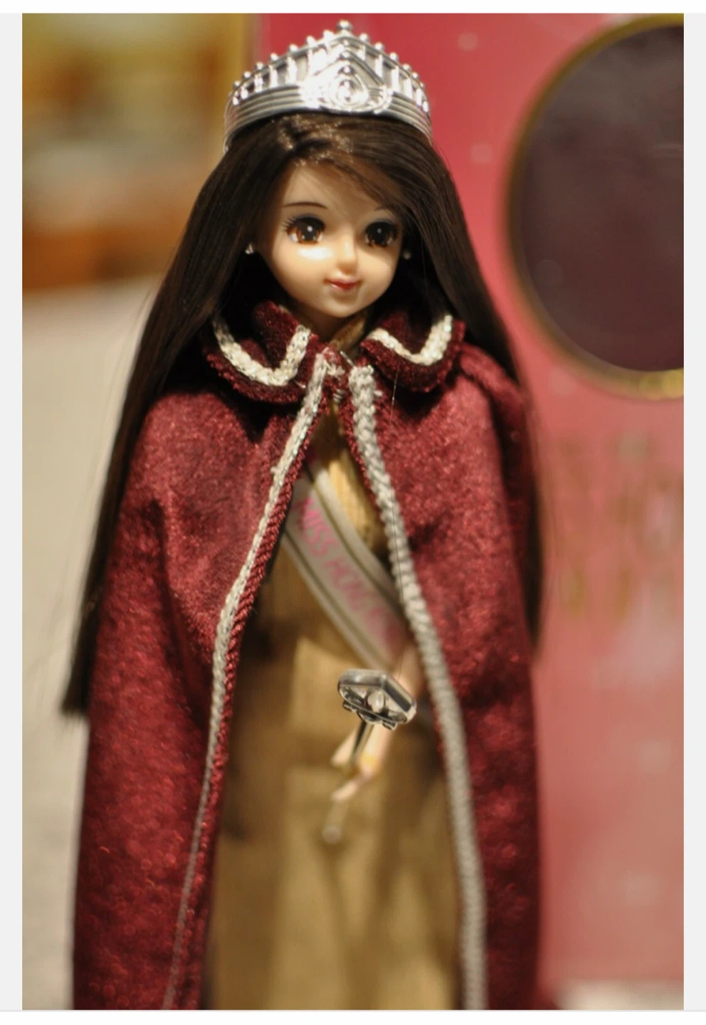 Miss Hong Kong Jenny Doll with Box - photo 3