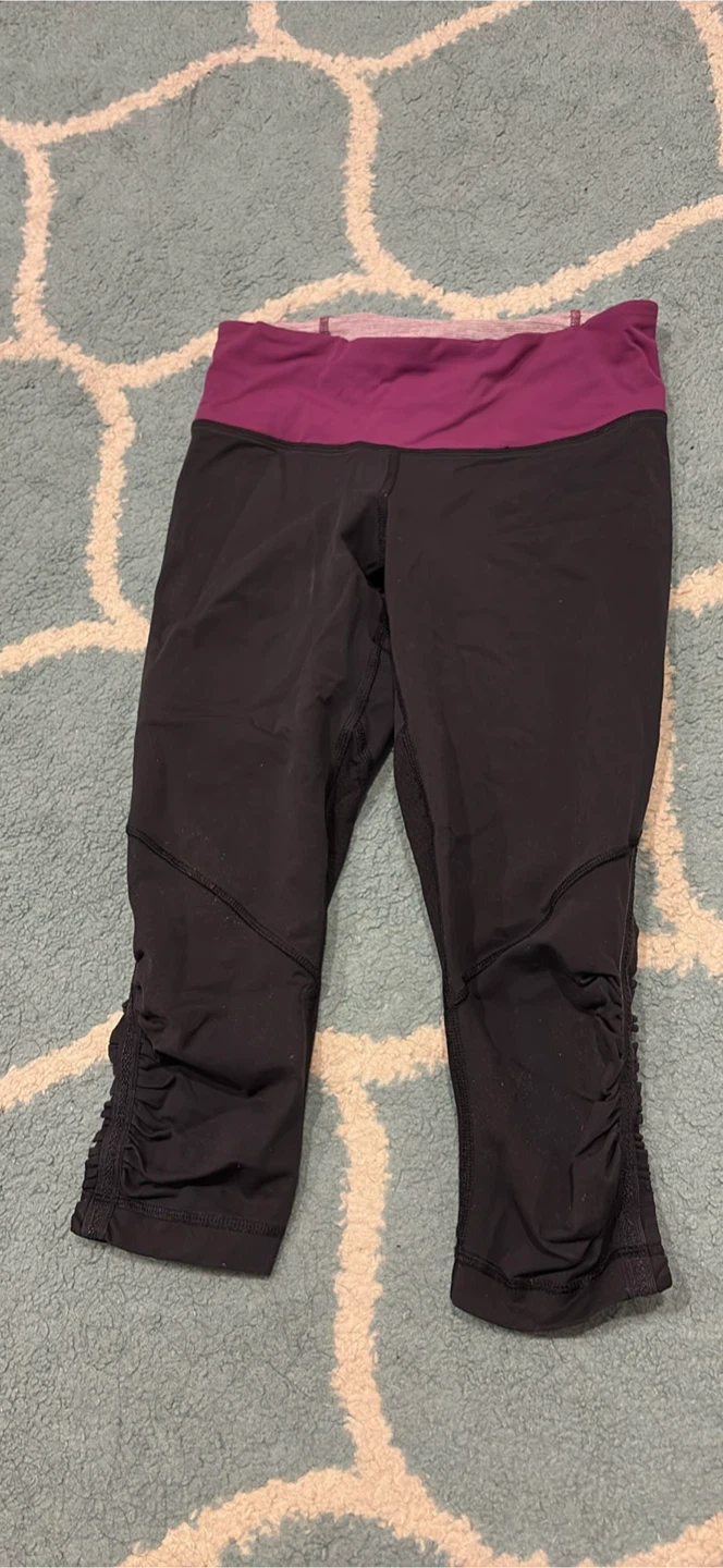 Lululemon Black Ruched Crop Leggings Size 4