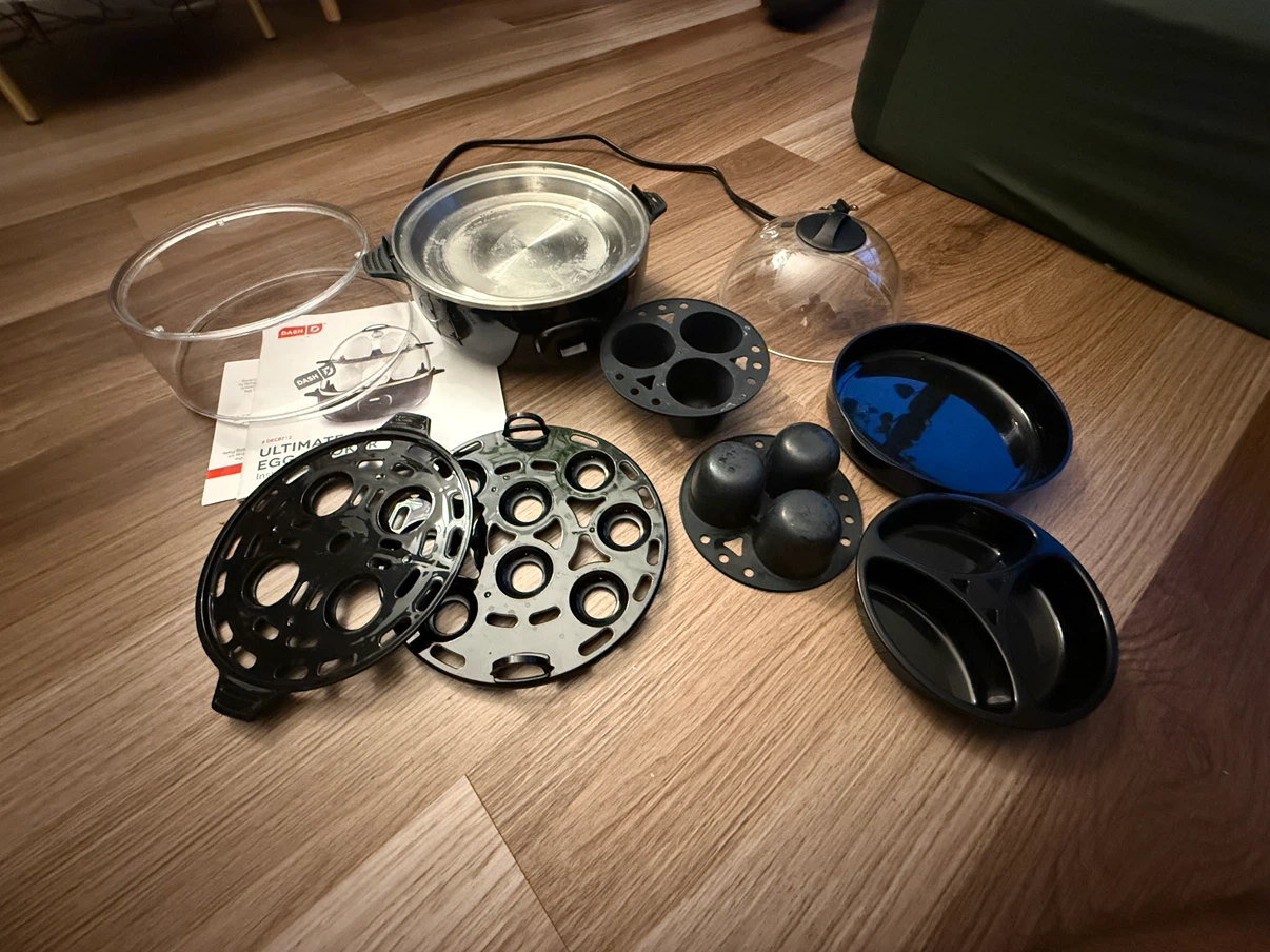 Dash Ultimate Deluxe Egg Cooker