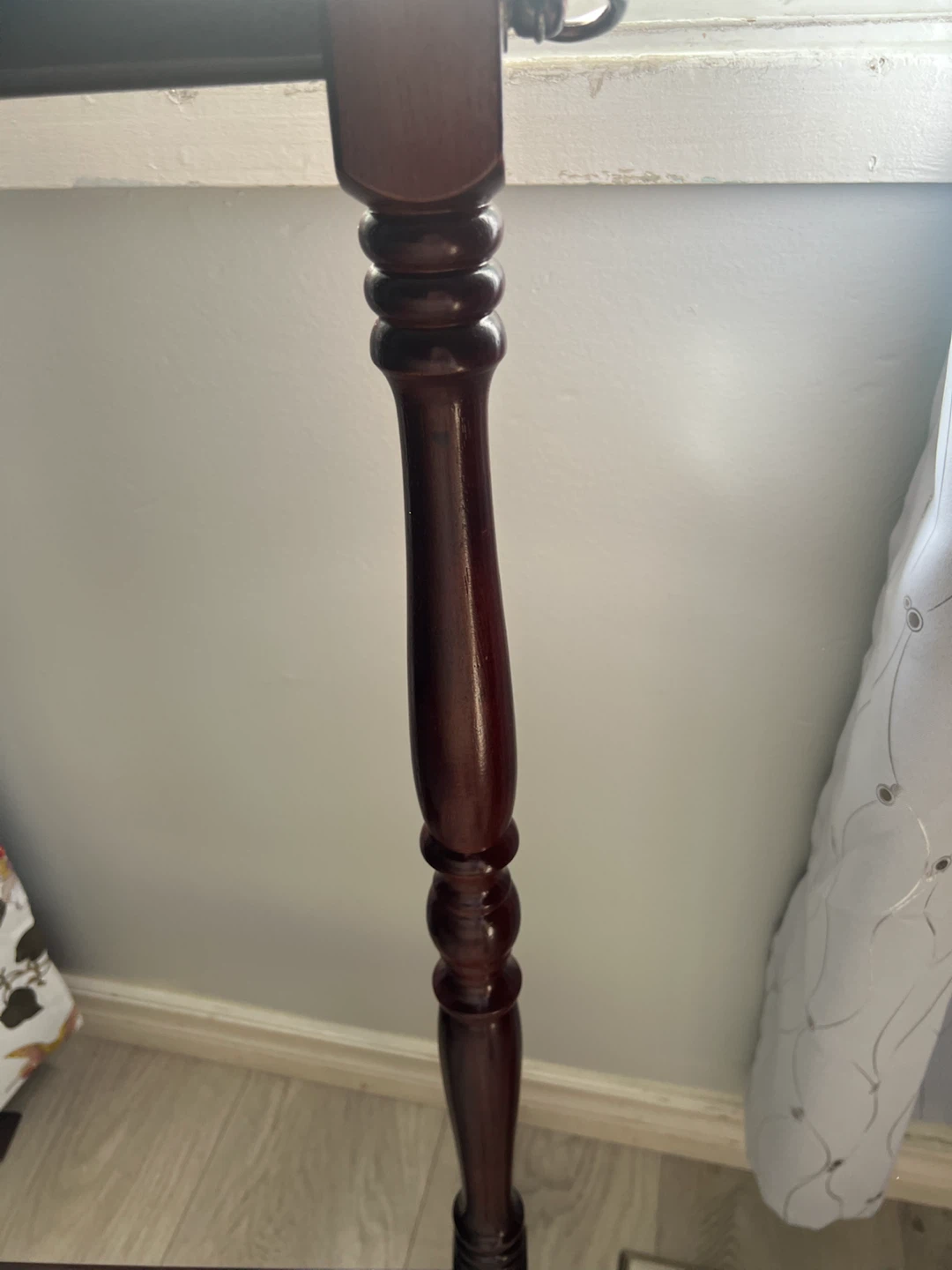 Dark Wood Standing Valet Butler Stand - photo 2