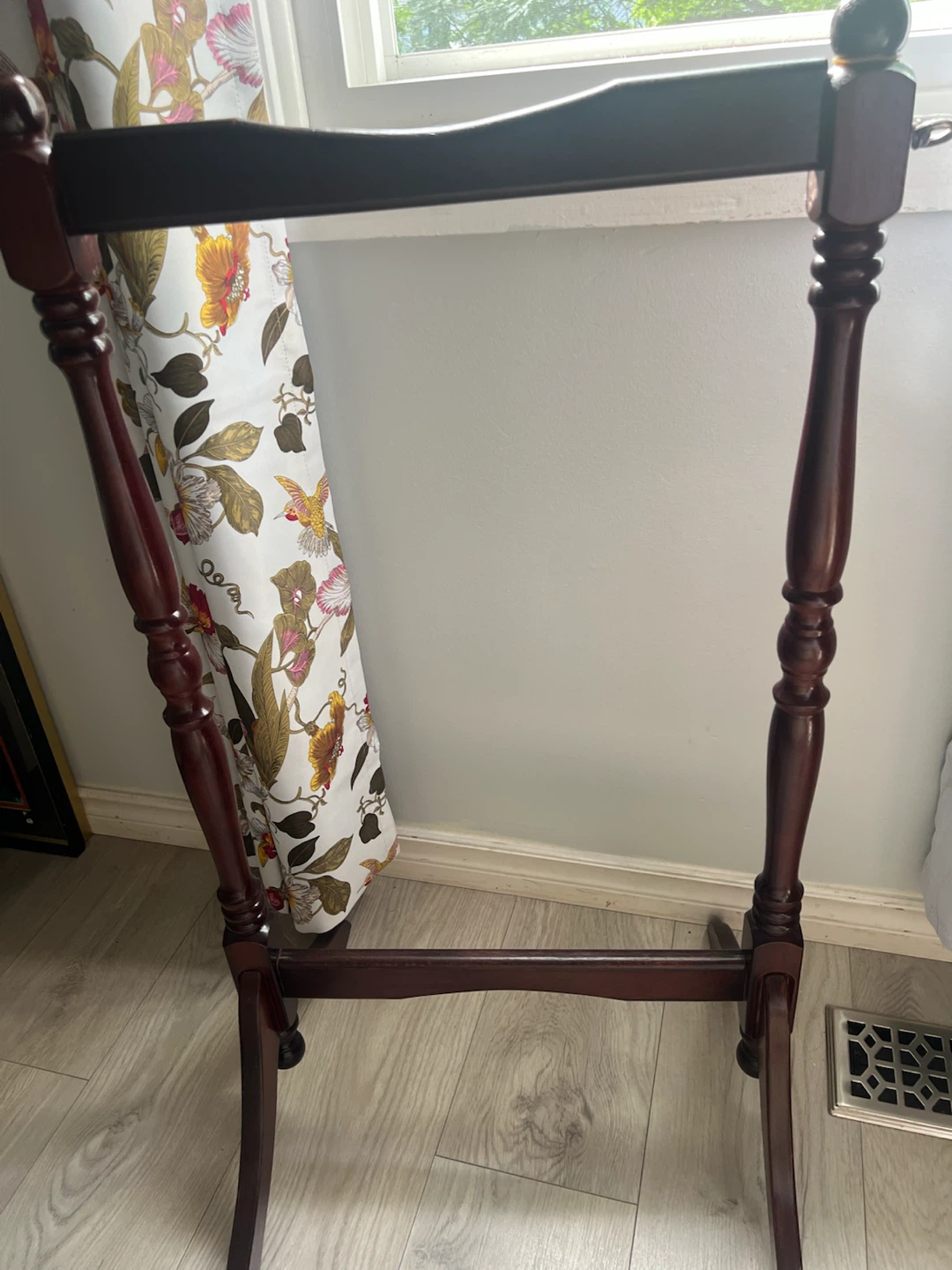 Dark Wood Standing Valet Butler Stand - photo 3