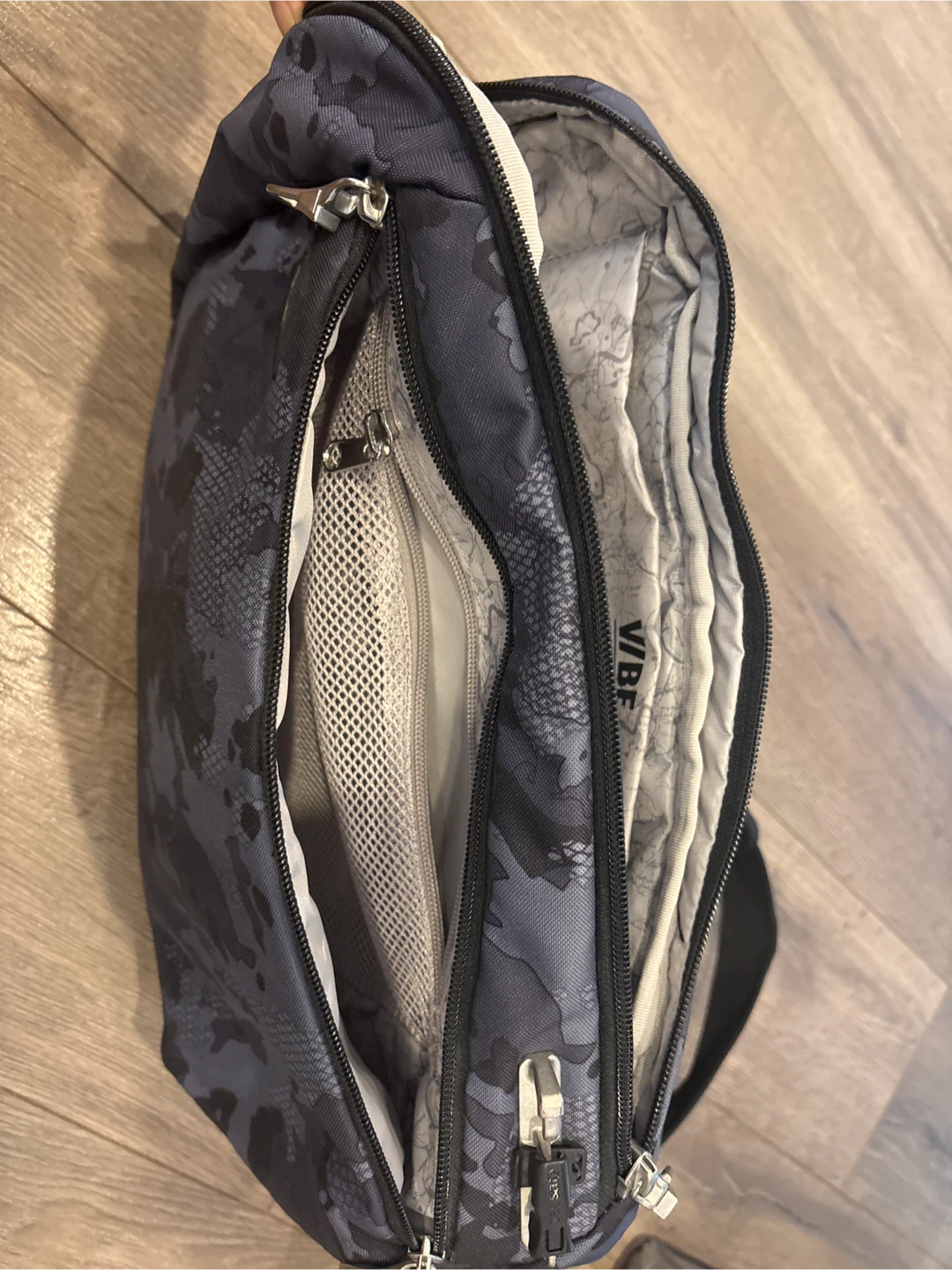 Pacsafe Camo Sling Bag - photo 2