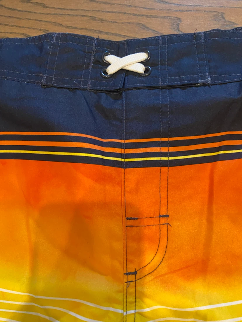 EUC: Boys Sunset Gradient Striped Board Shorts 14-16 yrs - photo 4