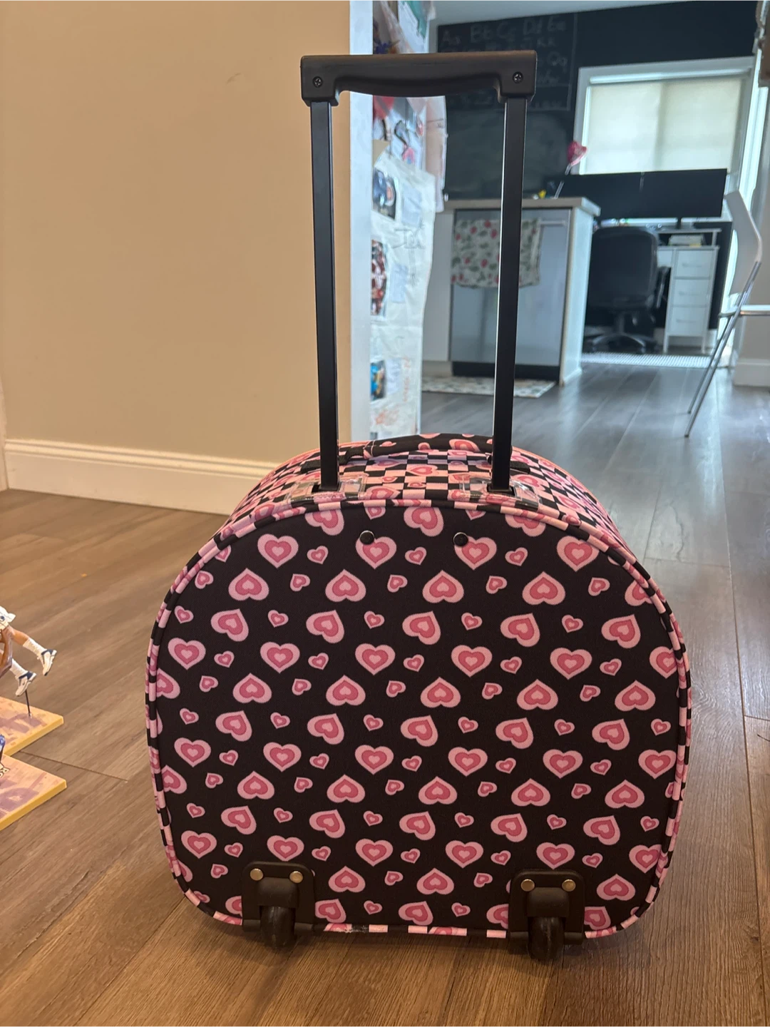 Kids Rolling Suitcase with Hearts - photo 2