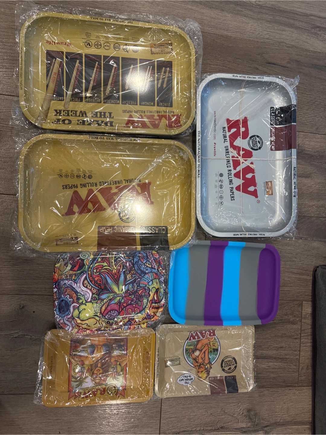 Lot of 7 NEW RAW Rolling Trays