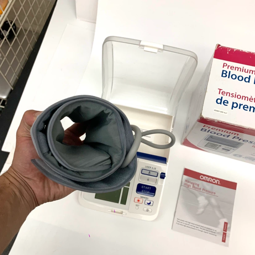 Digital Blood Pressure Monitor Cuff Omron HEM-775CAN - photo 3