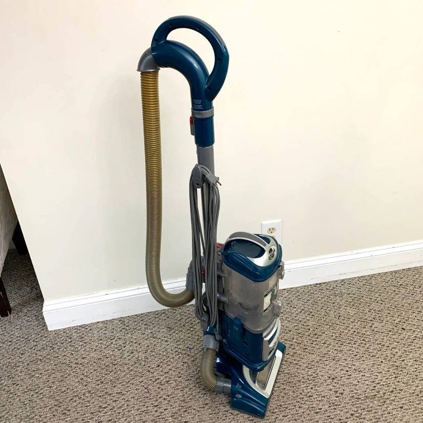 Upright Vacuum Cleaner Lift Away Canister Swivel HEPA Shark