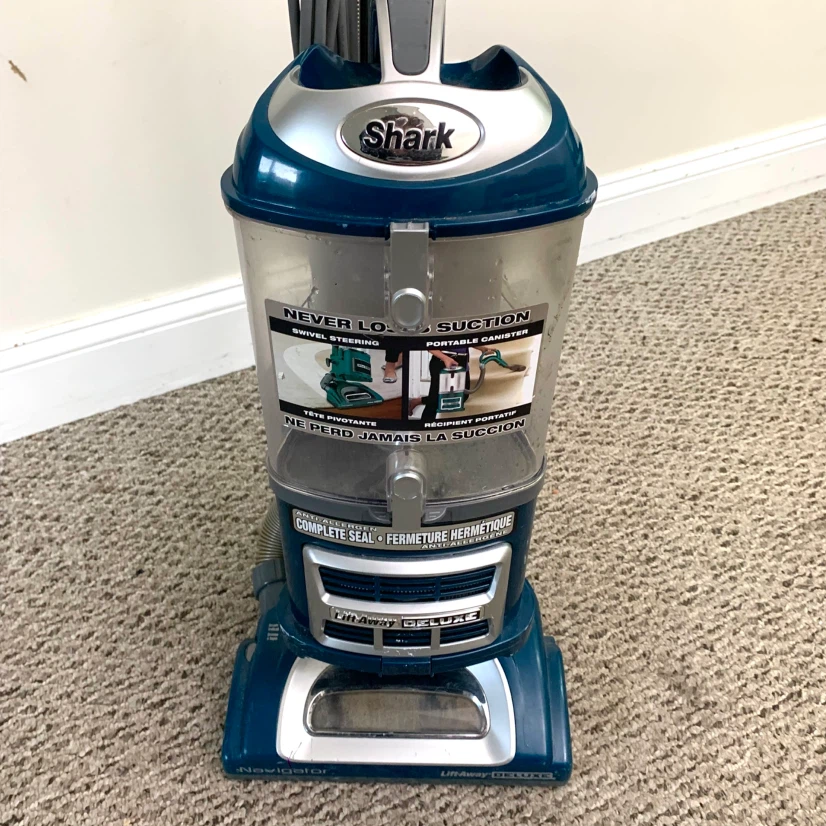 Upright Vacuum Cleaner Lift Away Canister Swivel HEPA Shark - photo 2