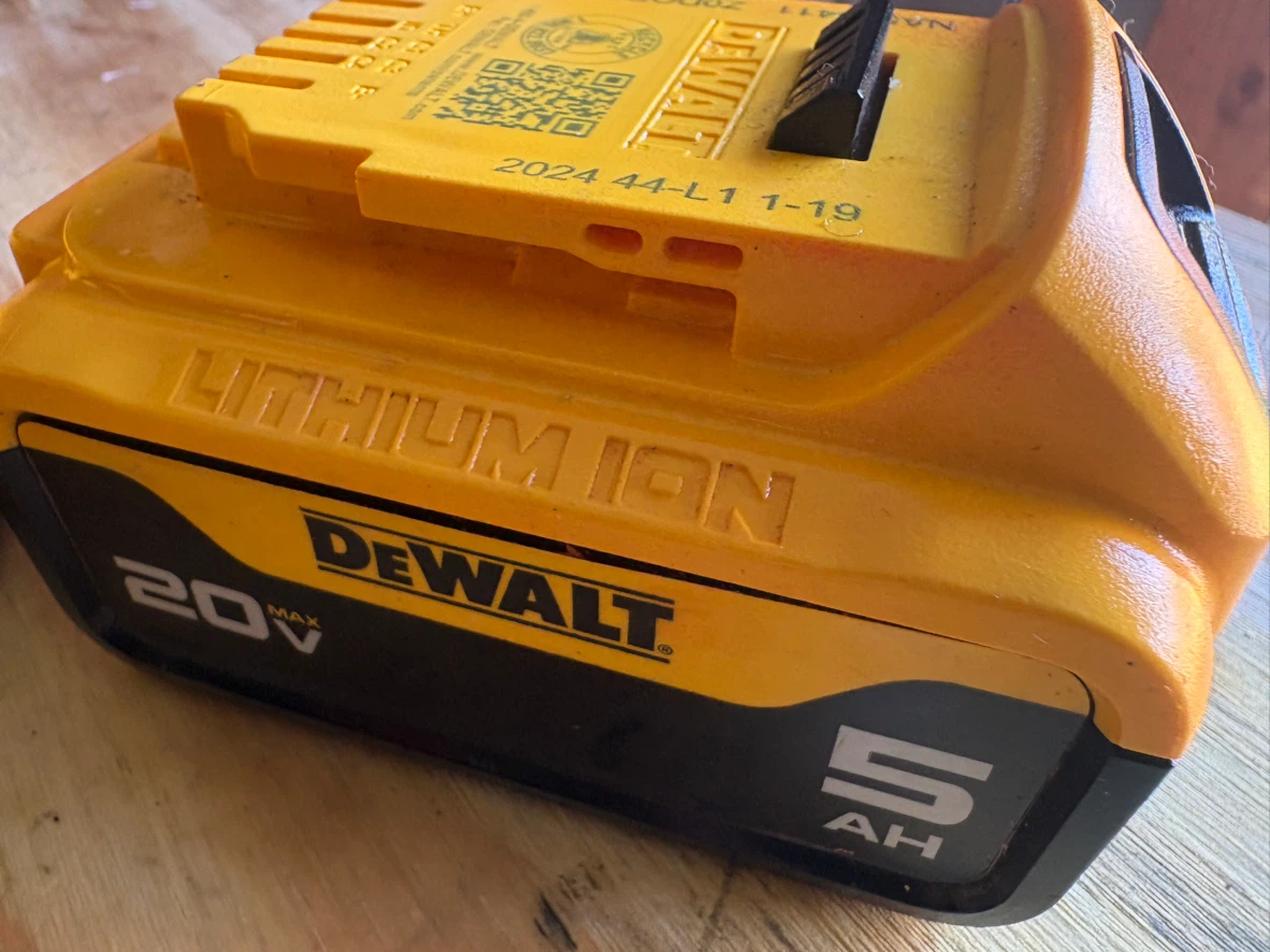 3x DeWalt 20V Lithium Ion Batteries (4Ah, 5Ah)