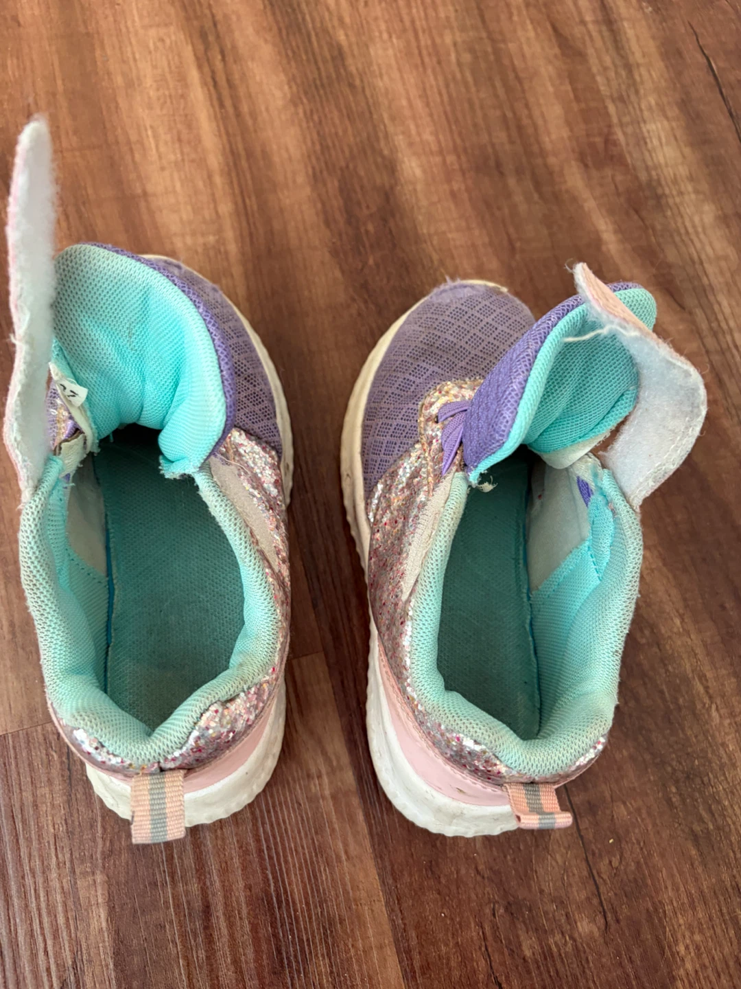 Preschooler size 8 runners 26cm - photo 4