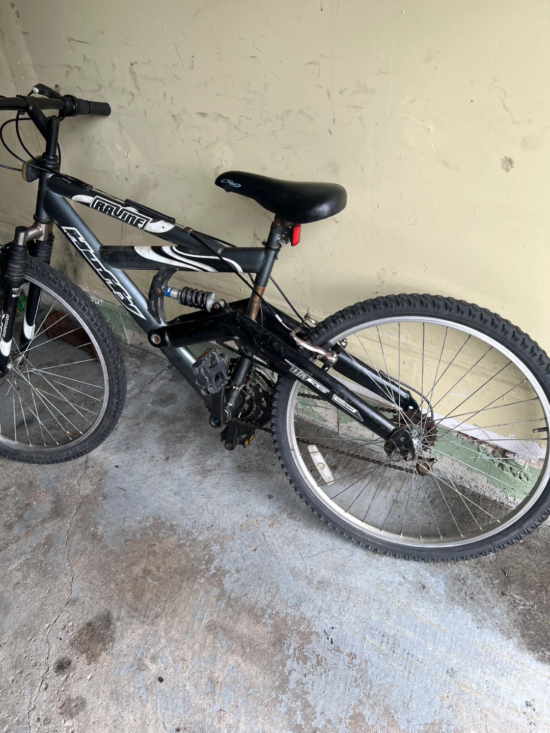 Huffy 26”  Mountain Bike (best offer) - photo 4