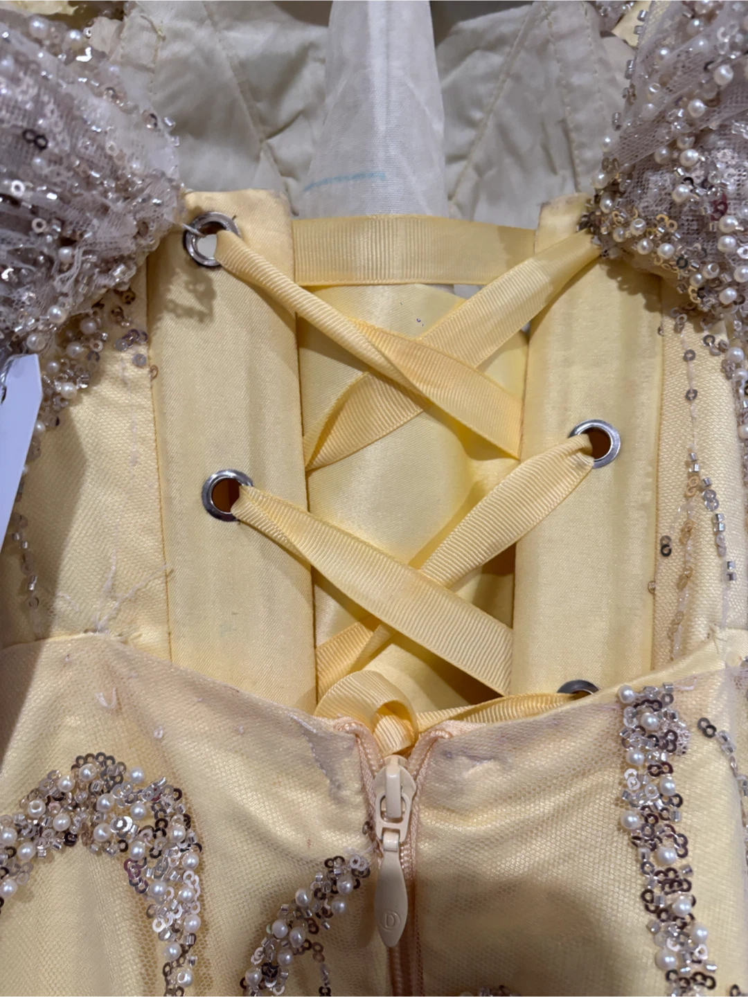 CUSTOM YELLOW GOLD BEADED PROM / FORMAL DRESS - photo 4