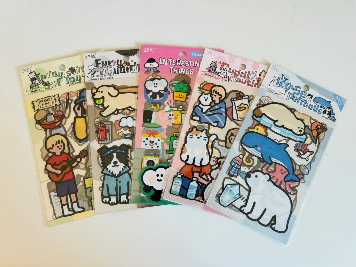 🌈 A wide variety of colorful stickers