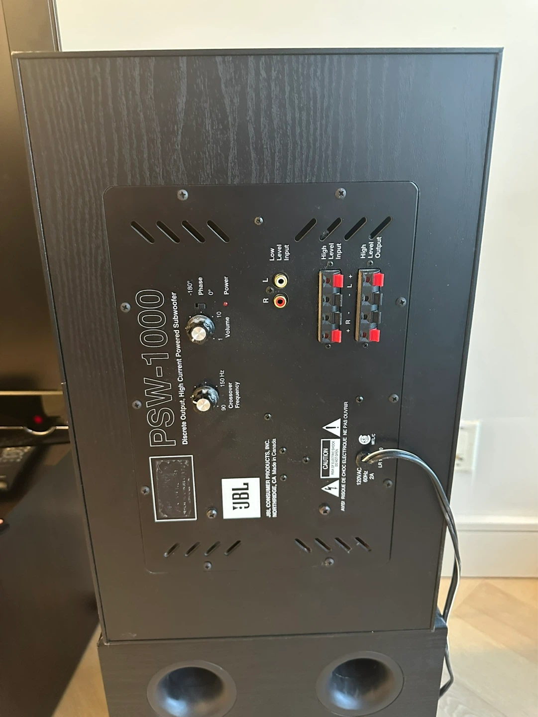 Home Theatre JBL Subwoofer & Klipsch Synergy F1 Speakers
