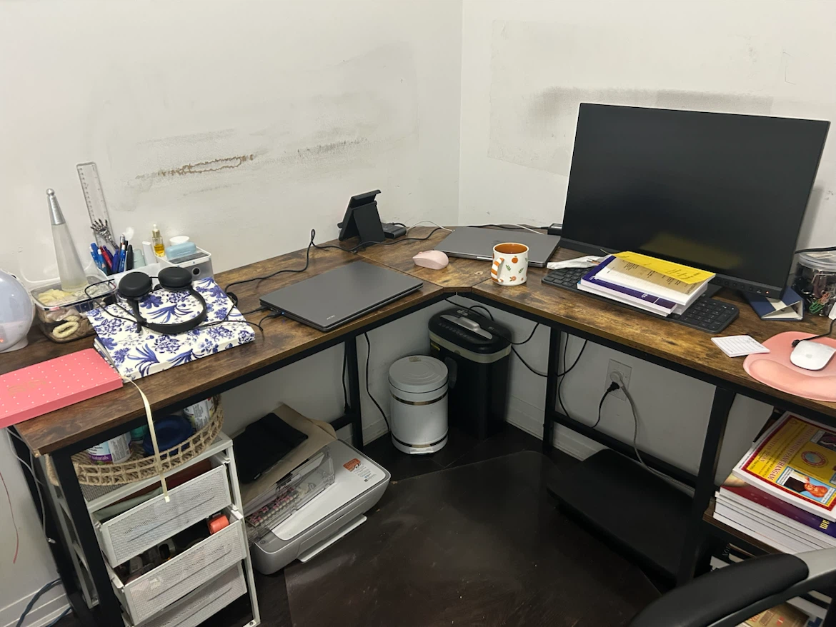 L shaped table