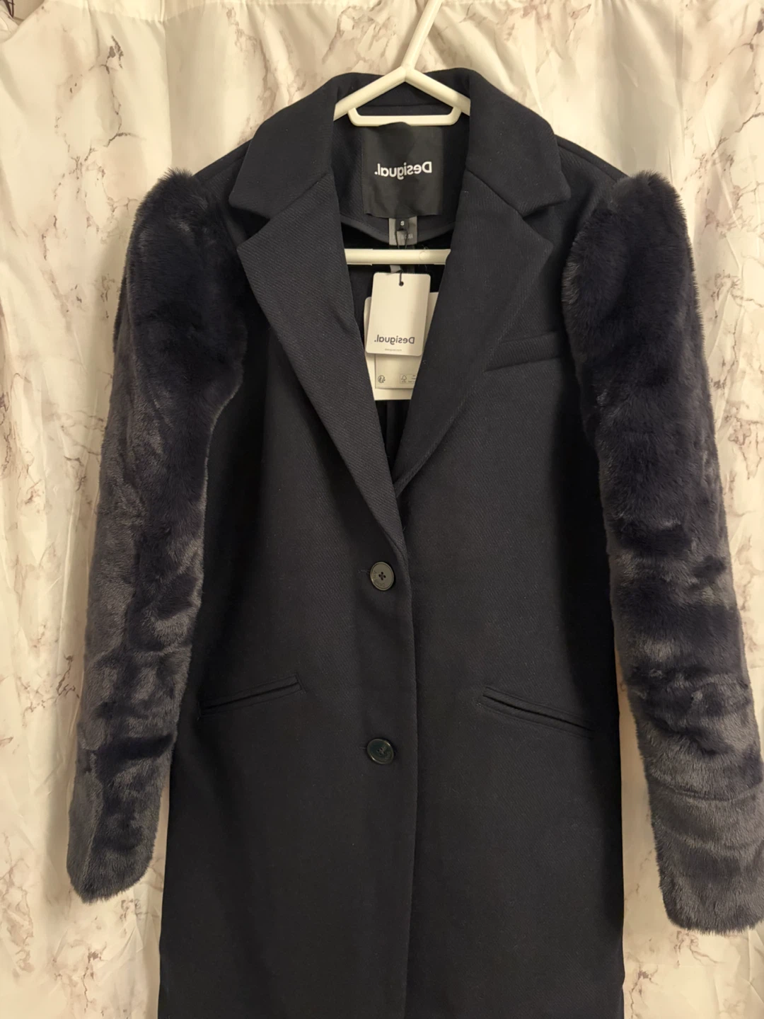 Desigual Black Coat with Faux Fur Sleeves - photo 5
