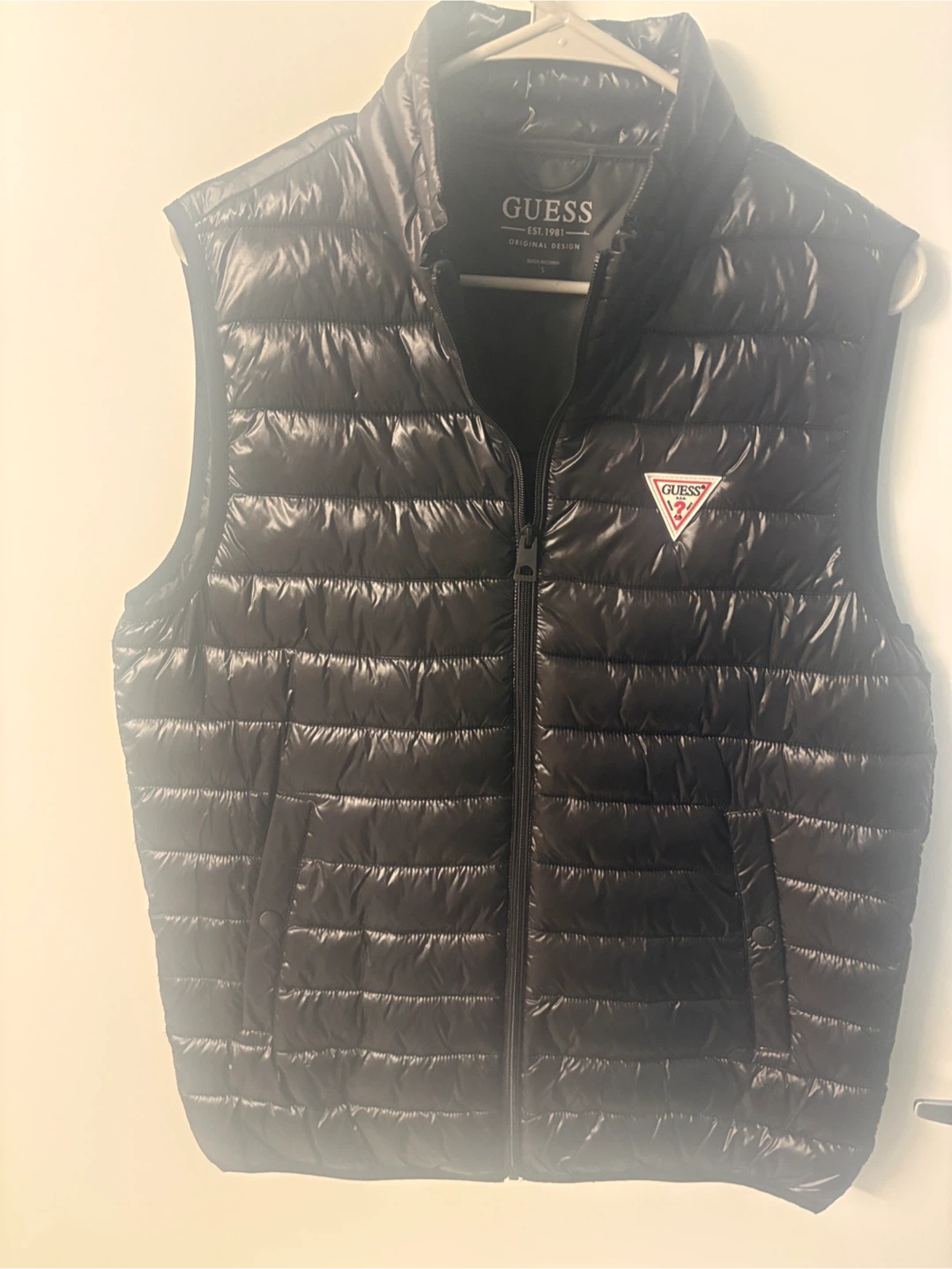Guess Puffer Vest Size S - photo 2