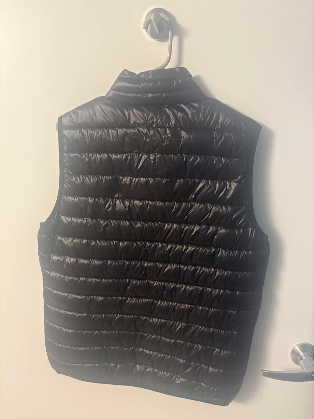 Guess Puffer Vest Size S - photo 3