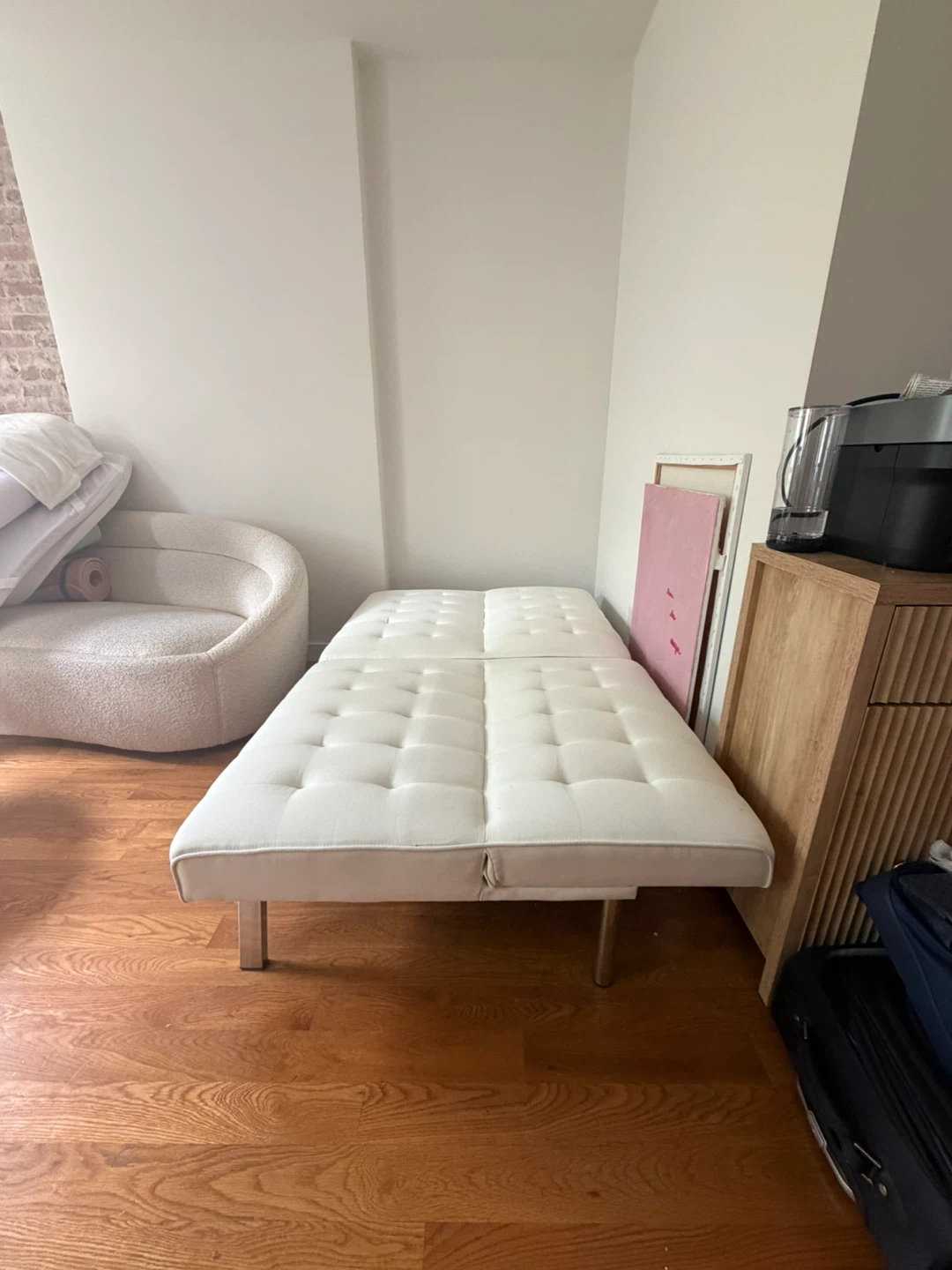 White Futon Sofa Bed - photo 4