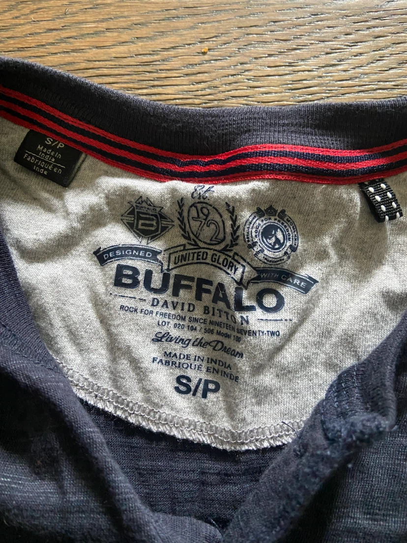 EUC: Buffalo David Bitton Henley T-Shirt Navy Blue S - photo 2