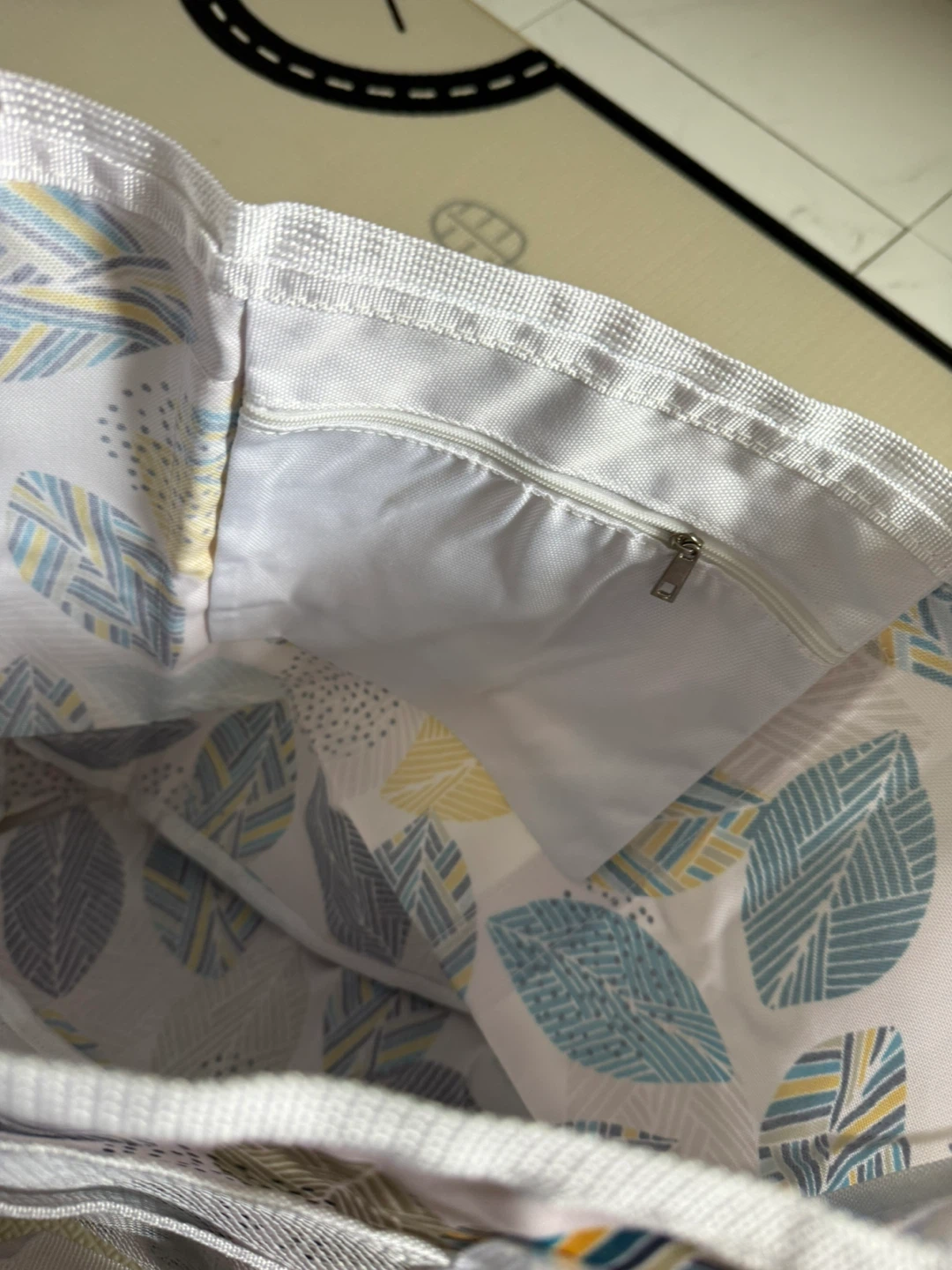 Leaf Print Tote Bag with Mesh Pockets - photo 3
