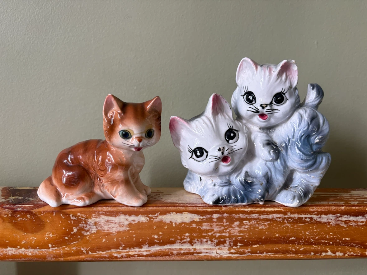 Vintage Ceramic Cat Figurines - Made in Japan