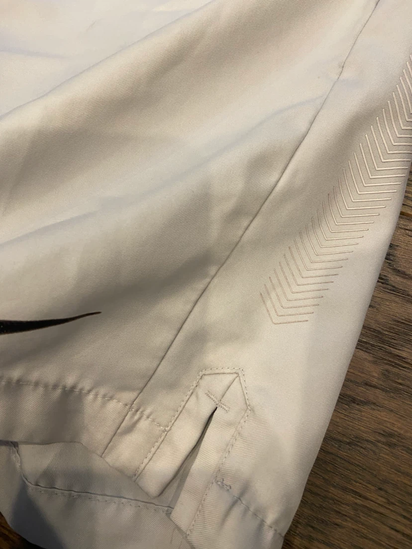 EUC: Boys Grey White Nike Athletic Shorts Size Youth M - photo 3