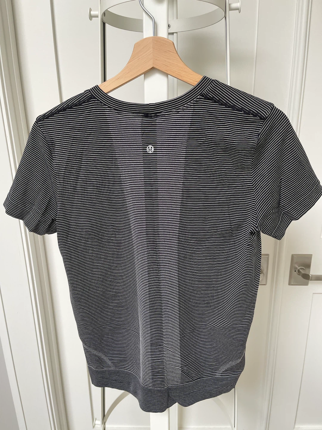 Lululemon Striped T-Shirt - photo 2
