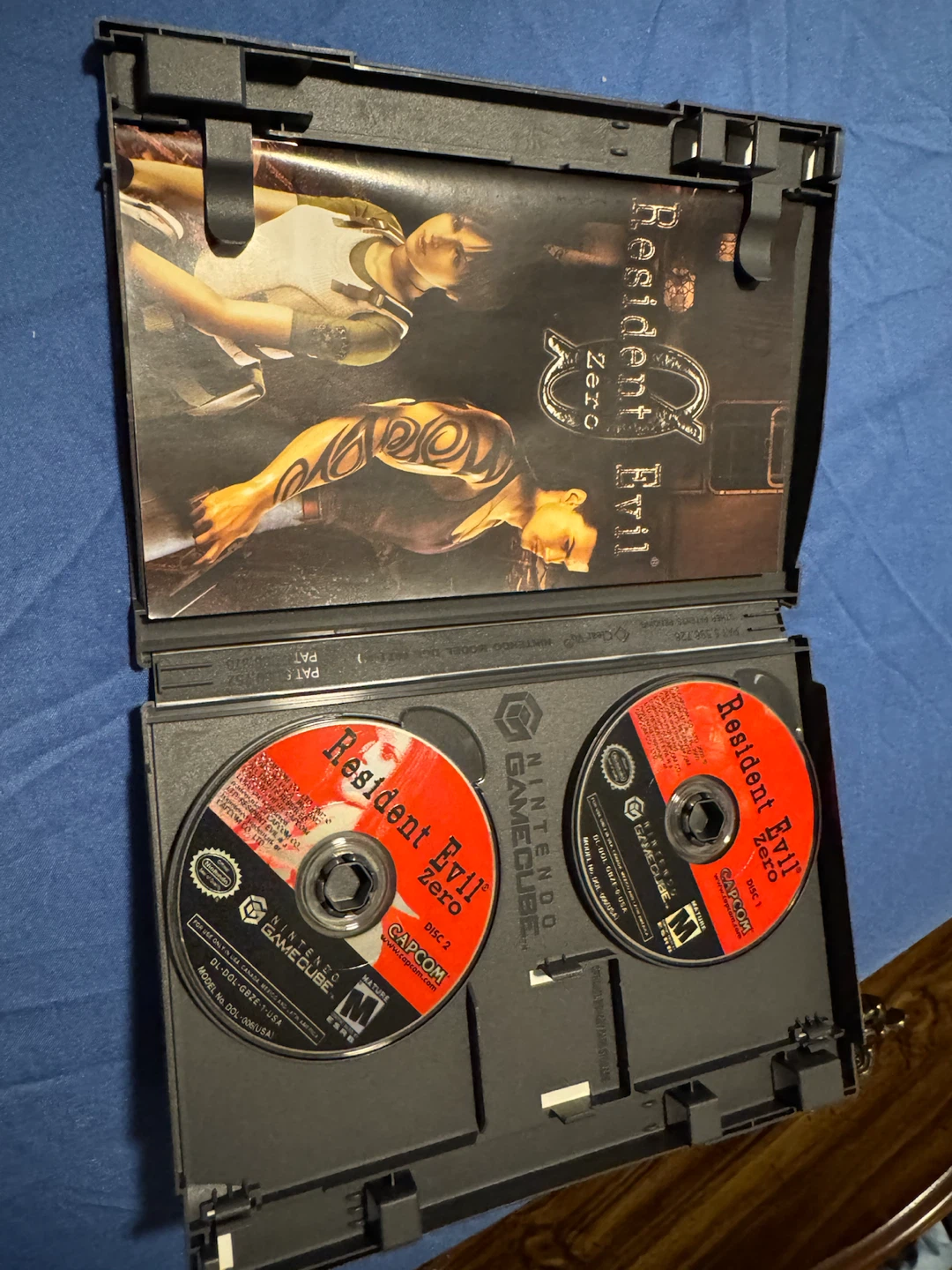 Resident Evil Zero GameCube Player’s Choice - photo 3