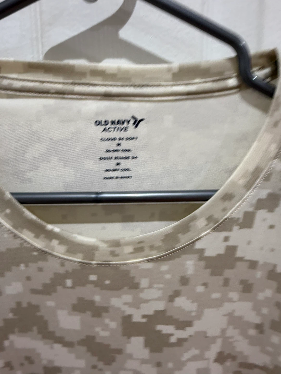 Old Navy Active Digital Camo T-Shirt - photo 2