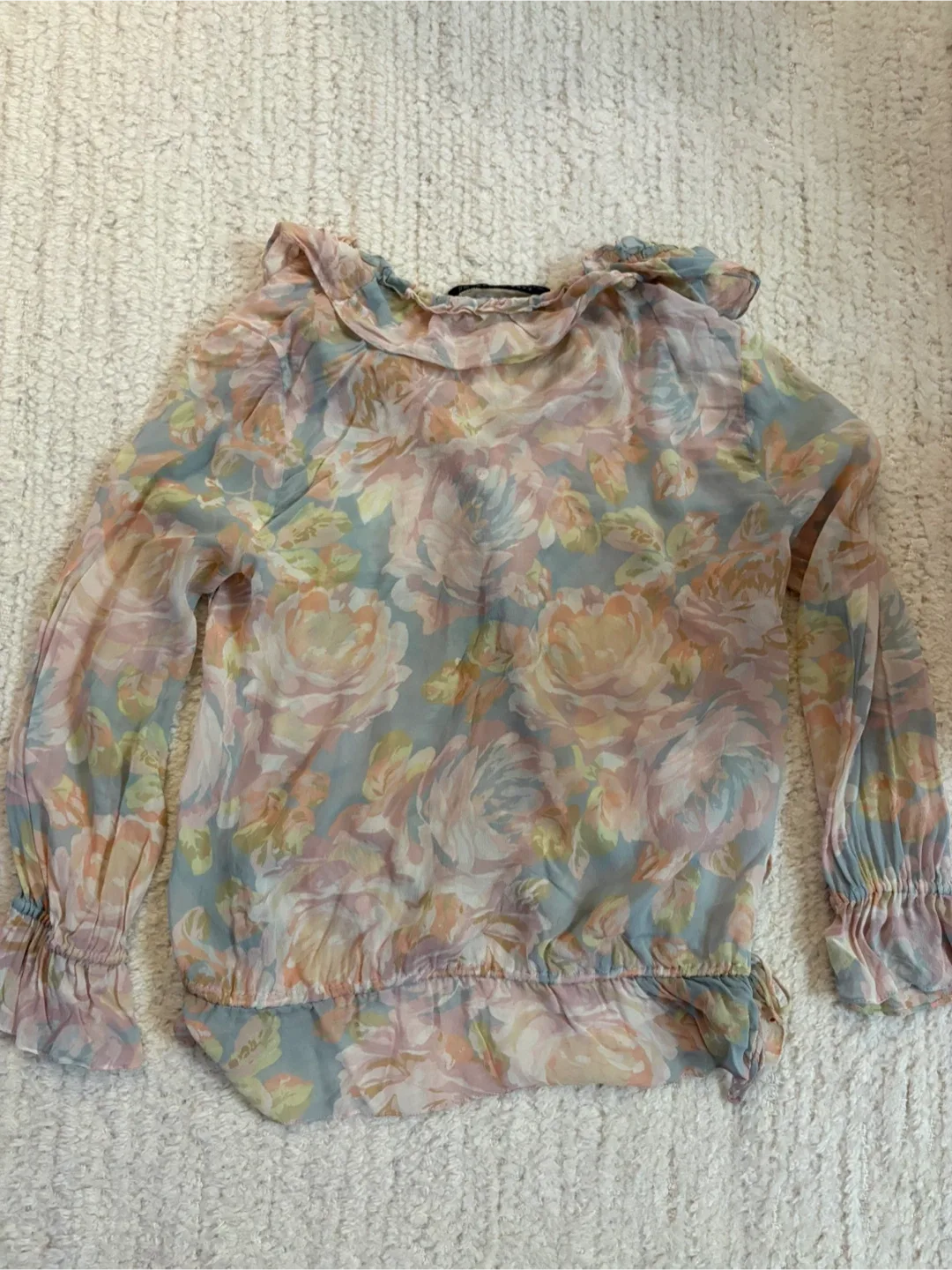 Lightweight Zara blouse pastel floral print ruffled neckline - photo 5
