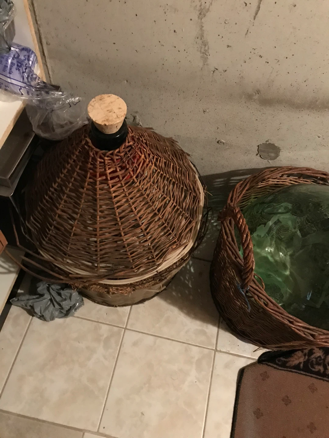 Glass Carboy Wine Making Bottles with Baskets