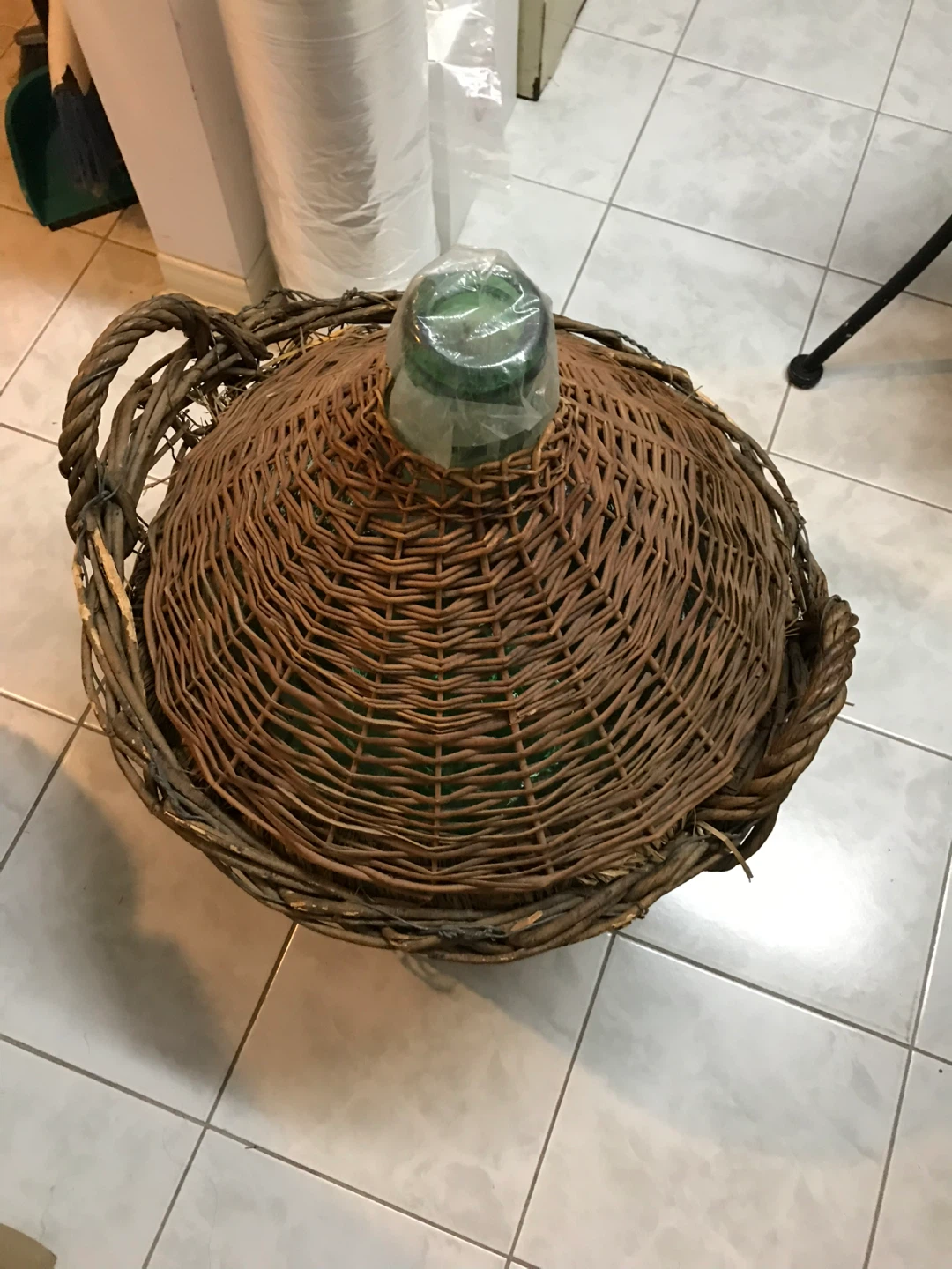 Glass Carboy Wine Making Bottles with Baskets - photo 2