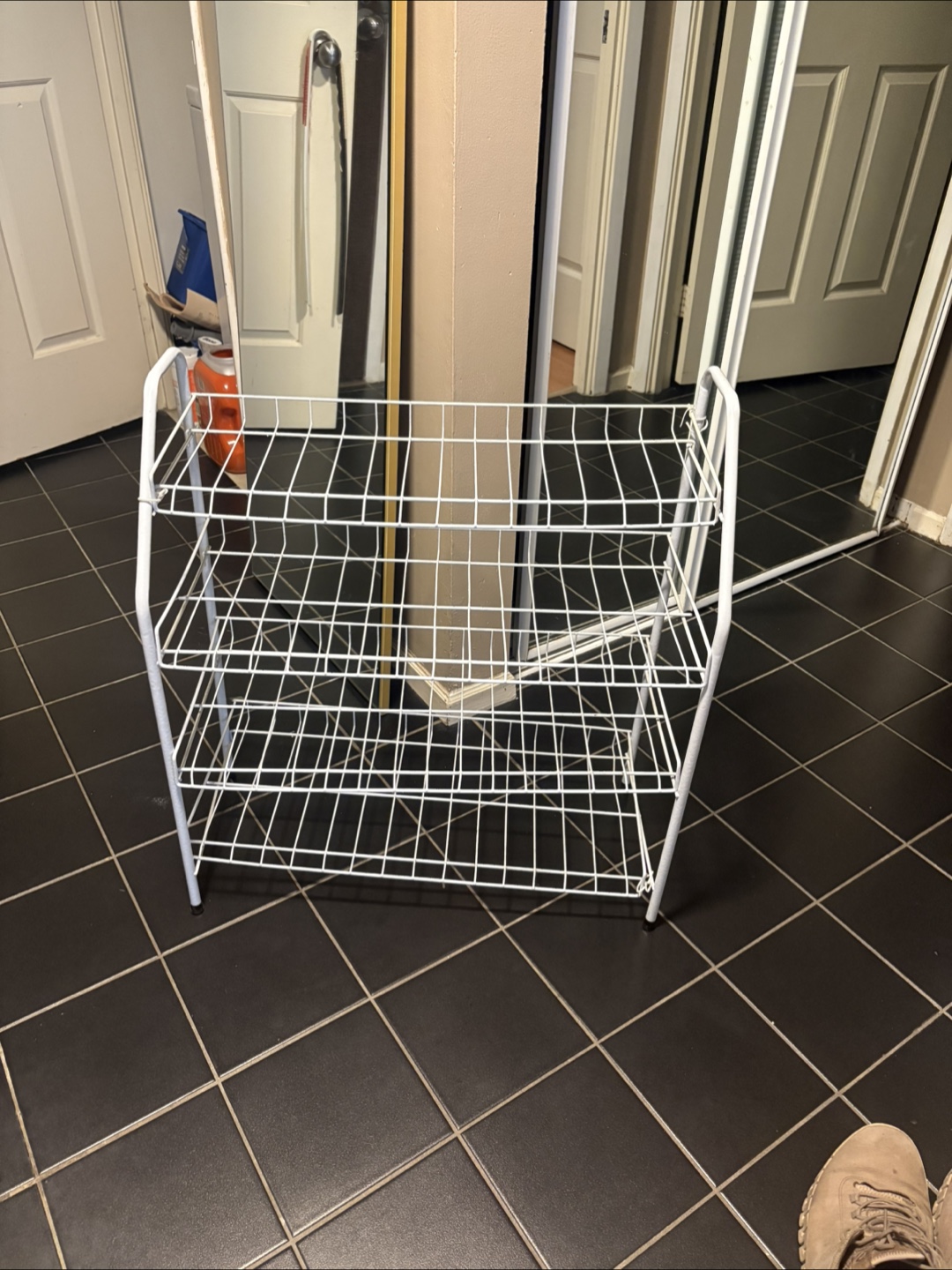 Shoe rack