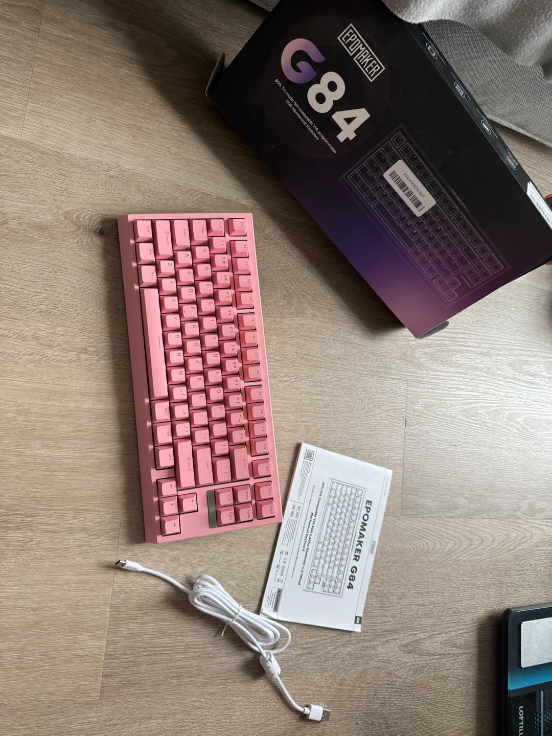 EPOMAKER G84 84-Key Mechanical Keyboard - Pink