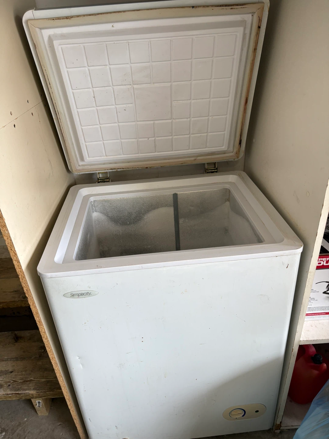 Simplicity Chest Freezer