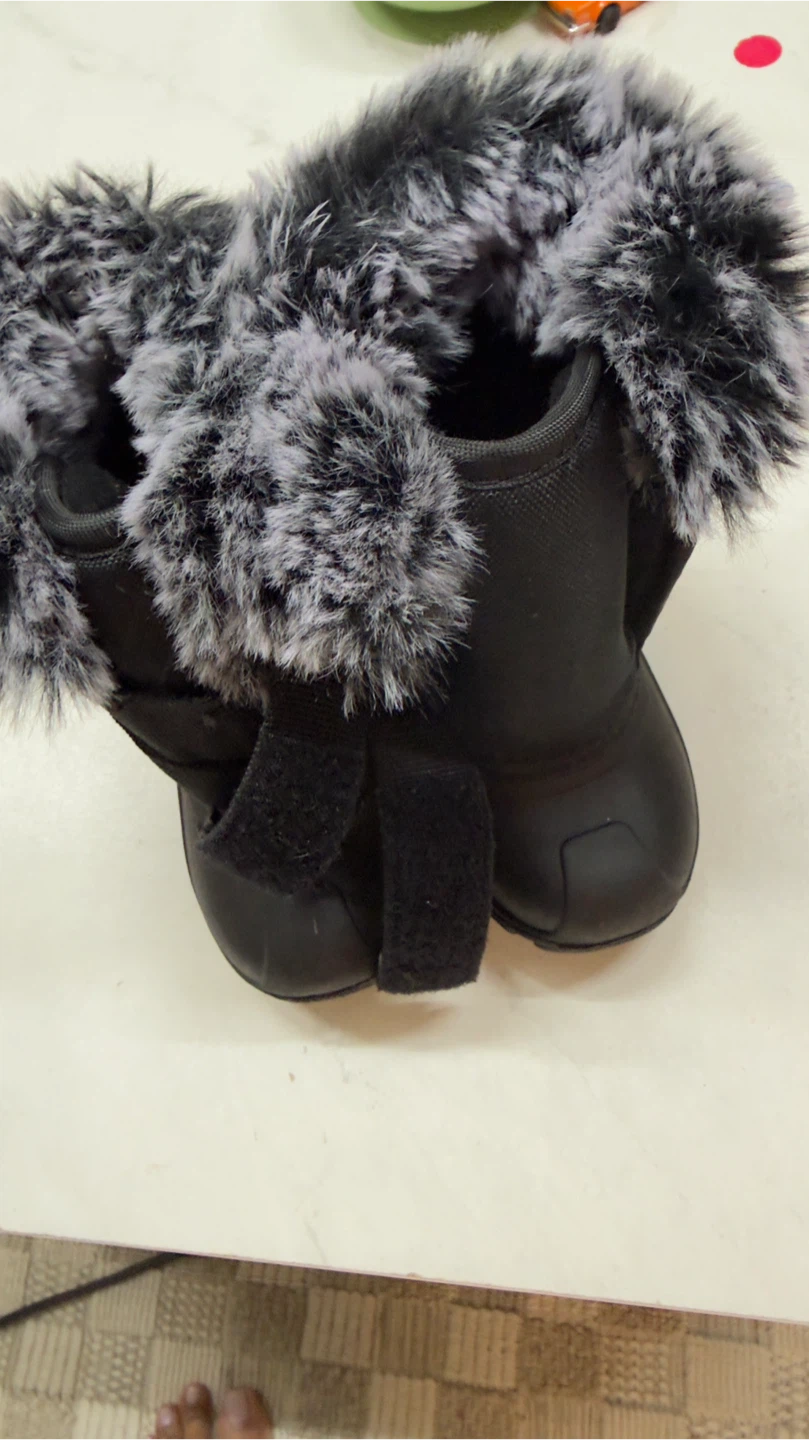 Icicles Black Winter Boots with Fur Trim