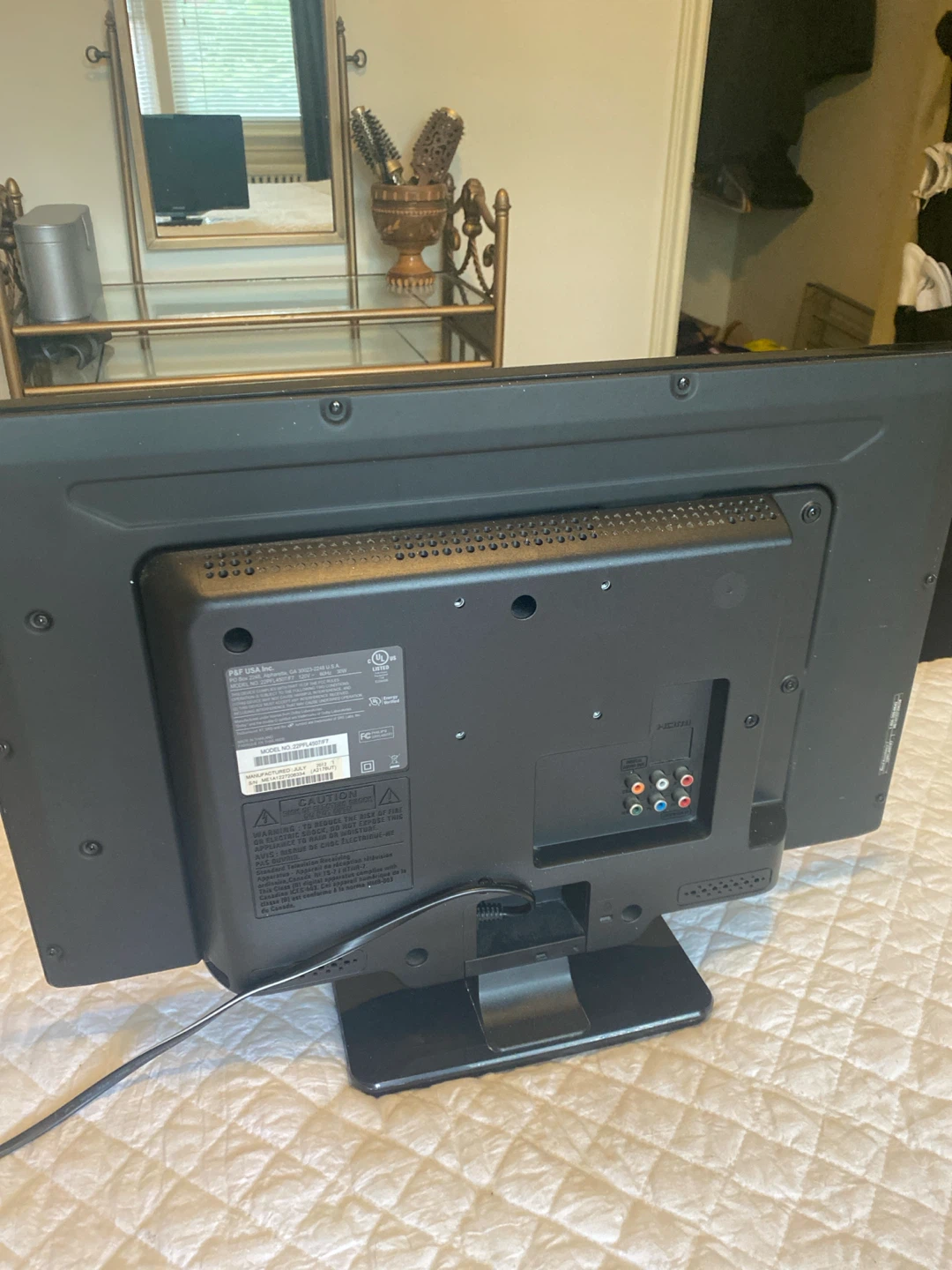 Philips TV with Remote - photo 3