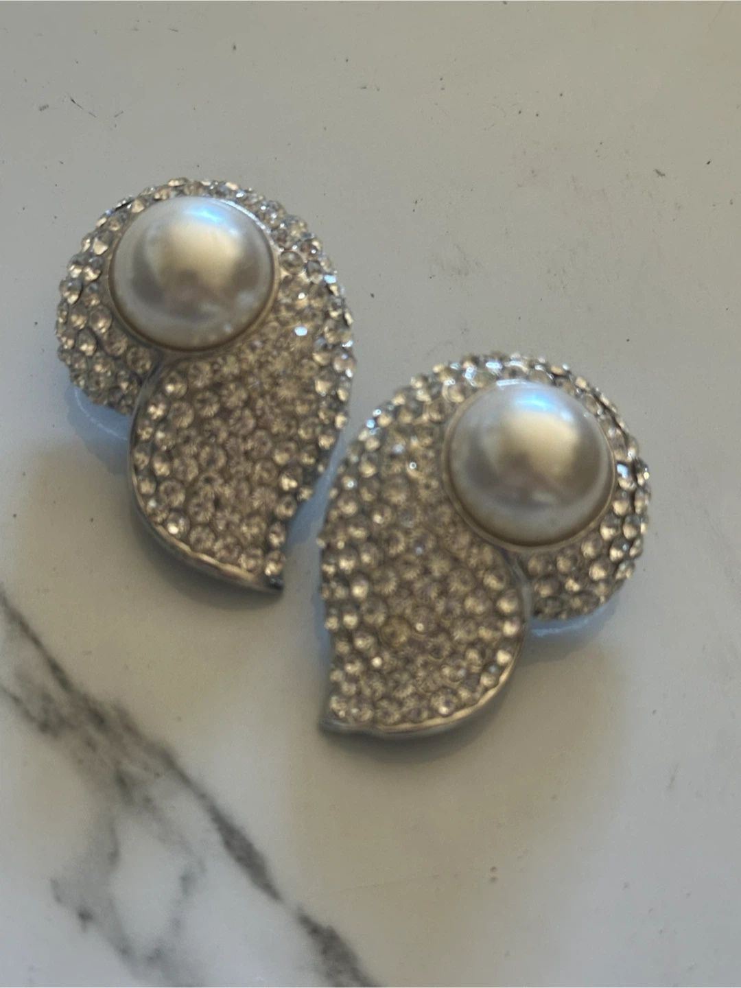 90s Jarin USA Pavé Crystal Faux Pearl Statement Clips - photo 2