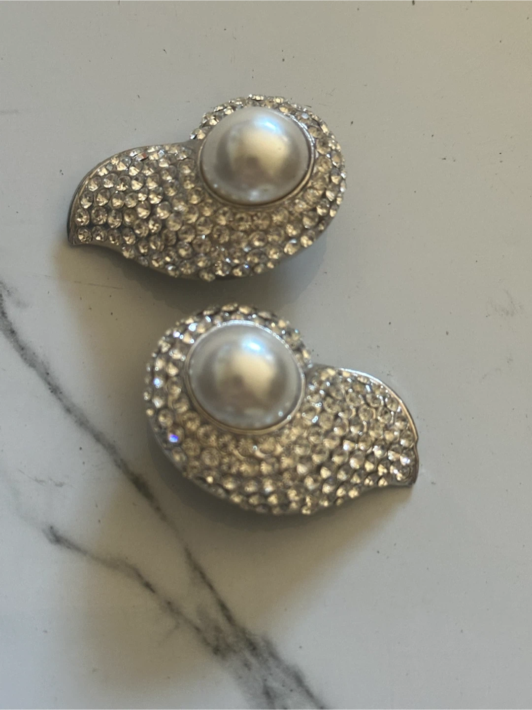 90s Jarin USA Pavé Crystal Faux Pearl Statement Clips - photo 3