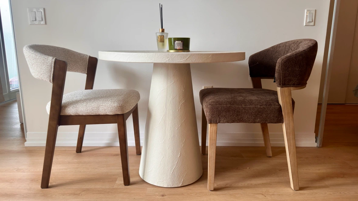 Create and Barrel (32'Round Pedestal Dining Table) - photo 4