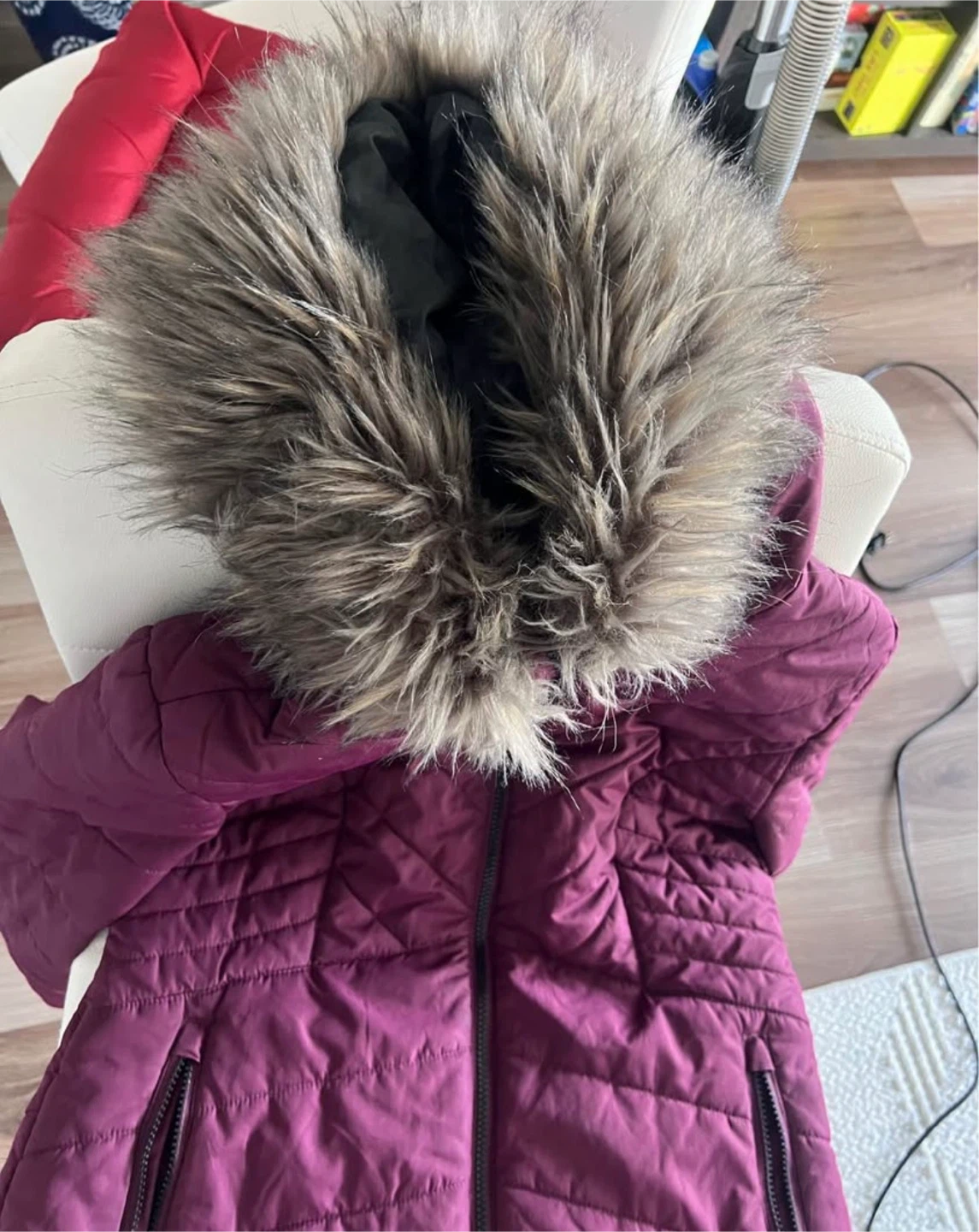 Purple quilted puffer jacket with faux fur hood - photo 2