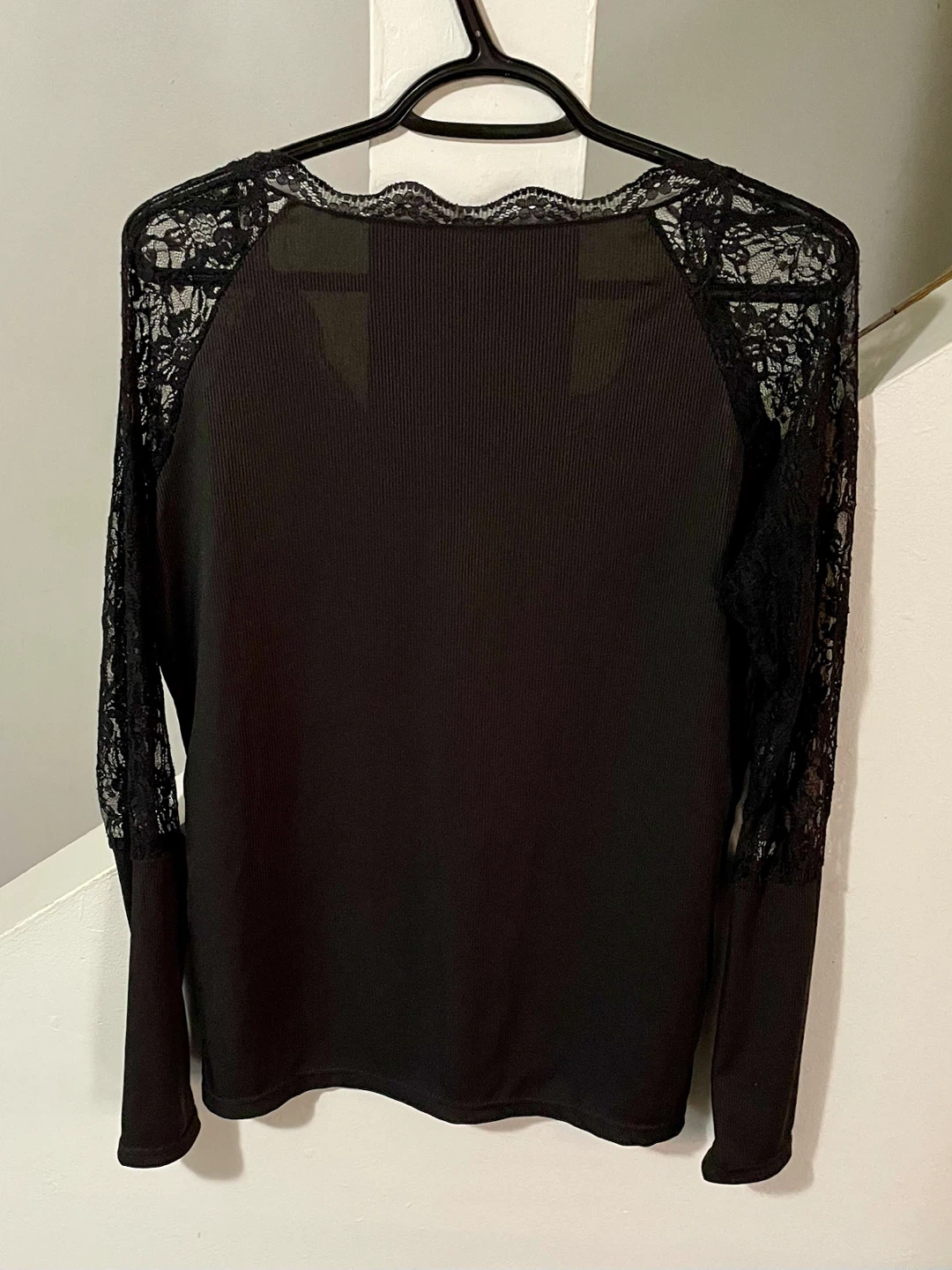 long sleeve top with lace and rhinestones - photo 4