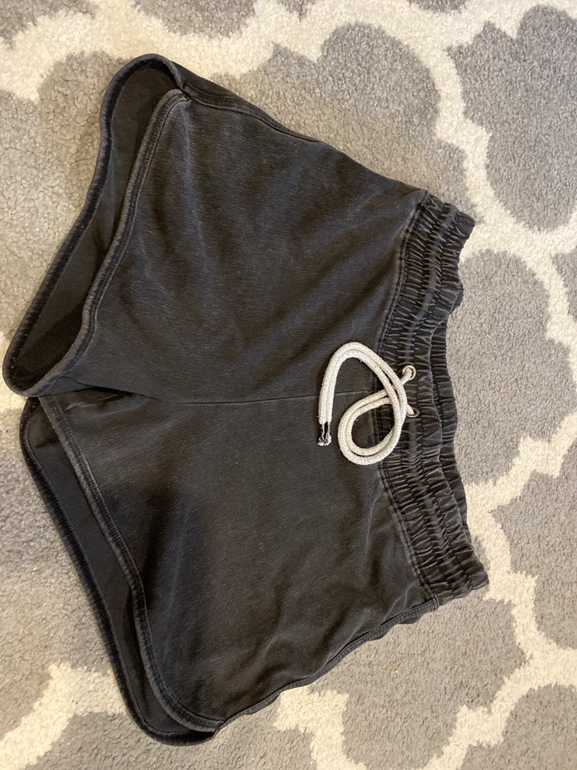 Medium pair of women’s shorts