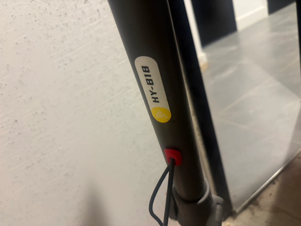 HY-B18 Electric Scooter - photo 3