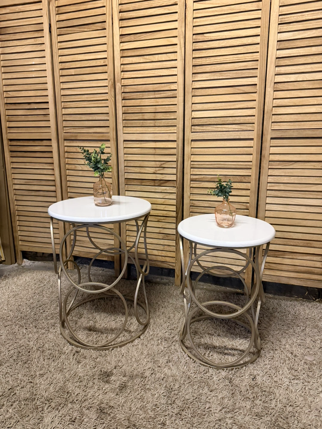Pair of Round White and Gold Side Tables - photo 2