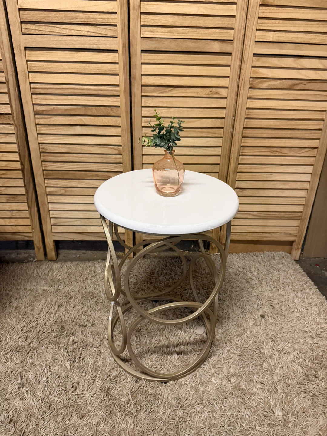 Pair of Round White and Gold Side Tables - photo 4
