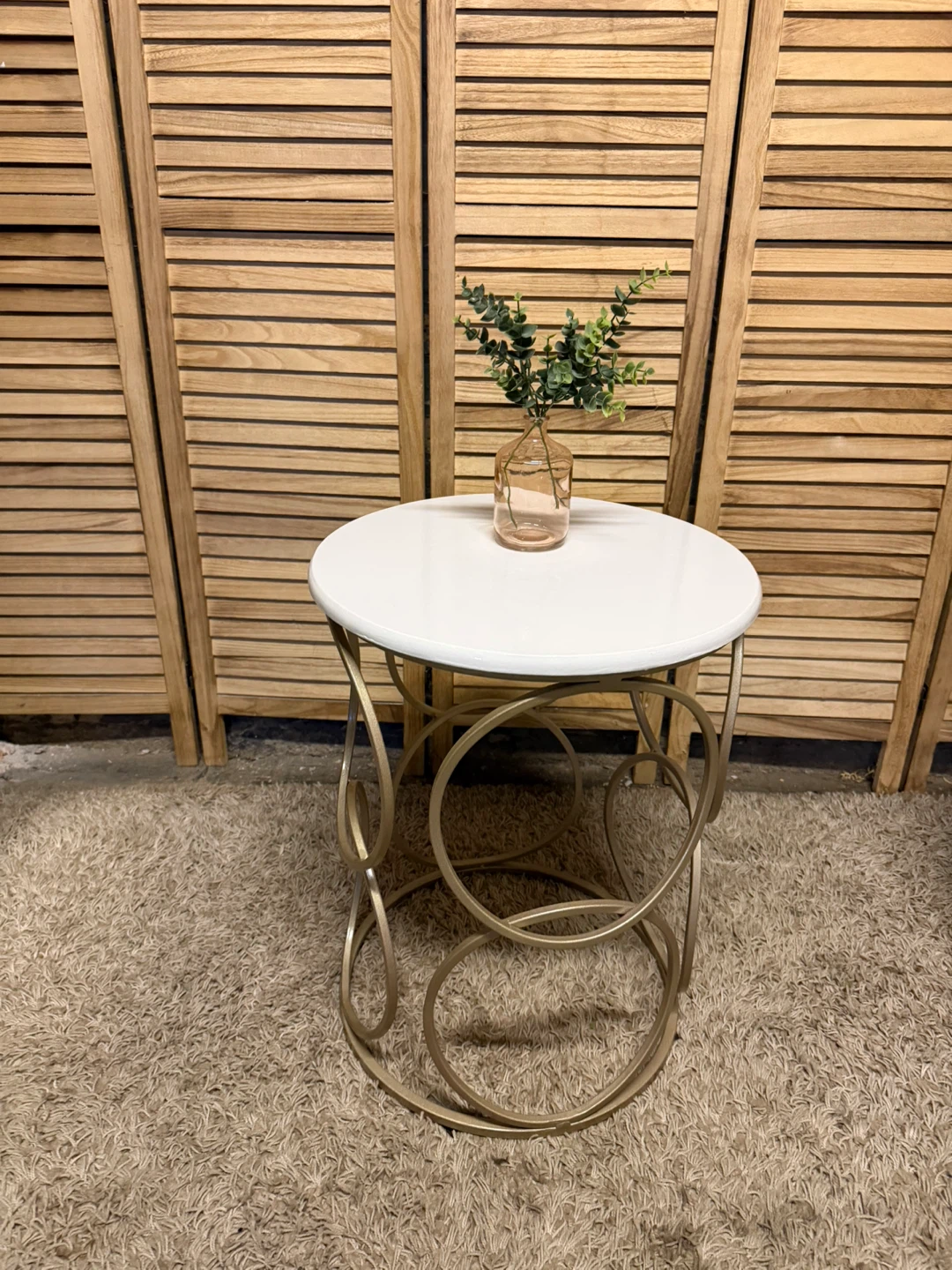 Pair of Round White and Gold Side Tables - photo 5