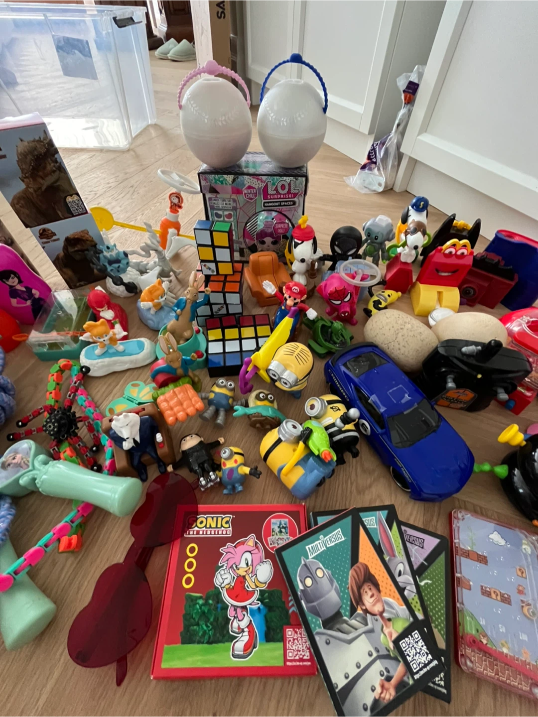 BACK TO SCHOOL! HUGE LOT of treasure chest toys! - photo 3